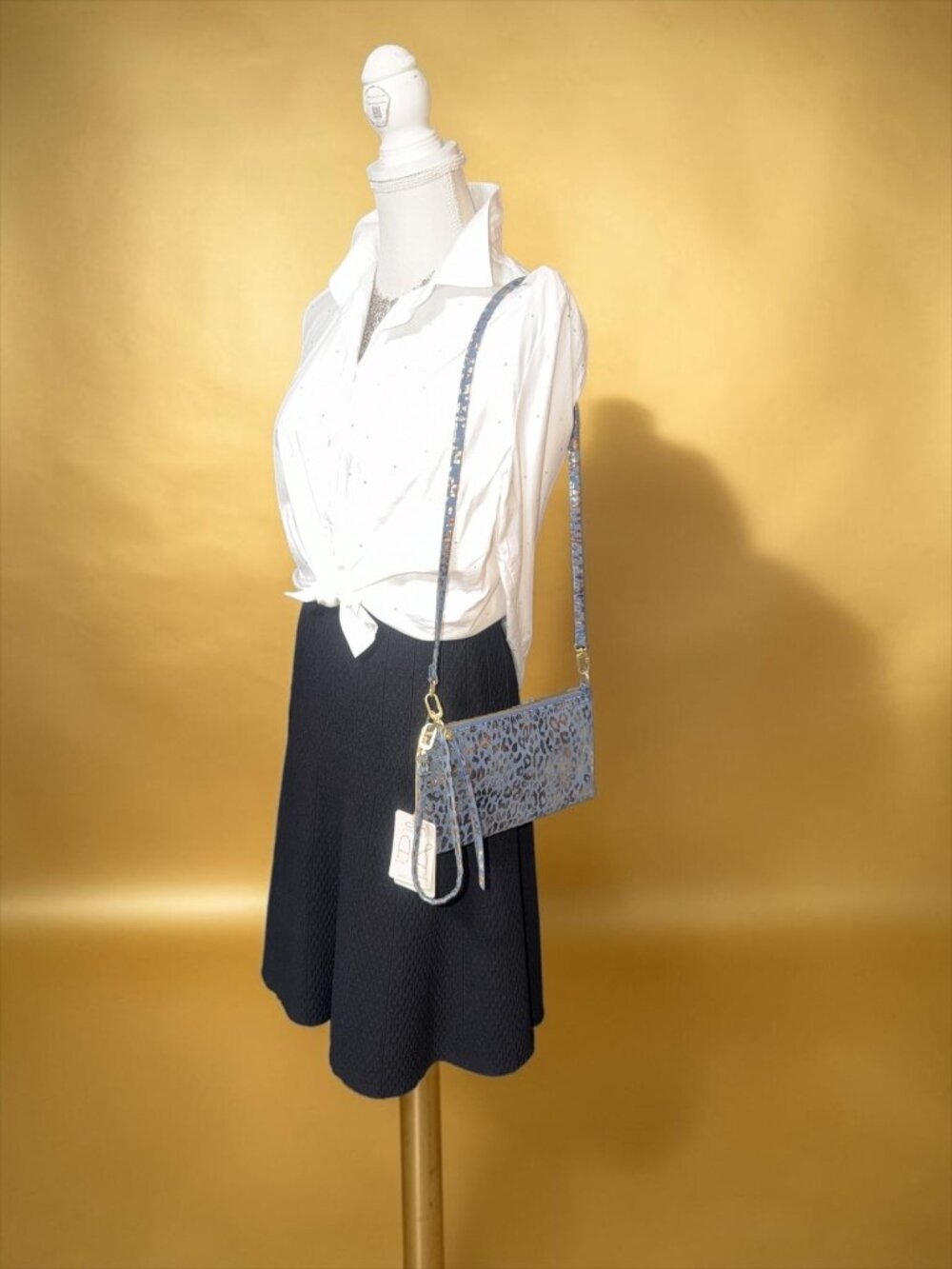 HOBO Darcy Crossbody Blue Mirror Cheetah Print Leather 3-way Bag Party Clutch NW - Picture 3 of 12